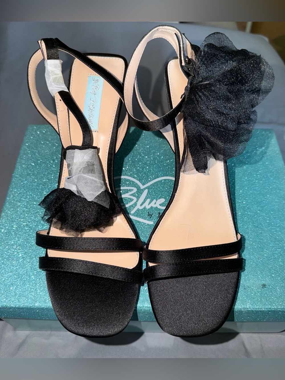 BLUE by BETSEY JOHNSON Black Floral Tulle Strappy Heels Sz 10 - Picture 5 of 10
